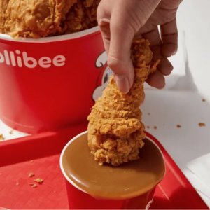 Jollibee 重返开心炸鸡周👉满$40➖$10，赶紧来薅❗️