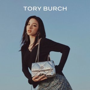 Tory Burch官网私促 | 封面mini Kira银色$342、爆款豆腐包$306