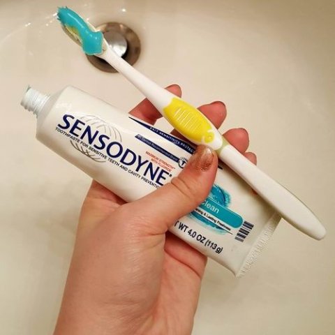 $5.2 十个牙医九个说好！Sensodyne 薄荷味 敏感深层清洁牙膏100ml 产后妈妈必备