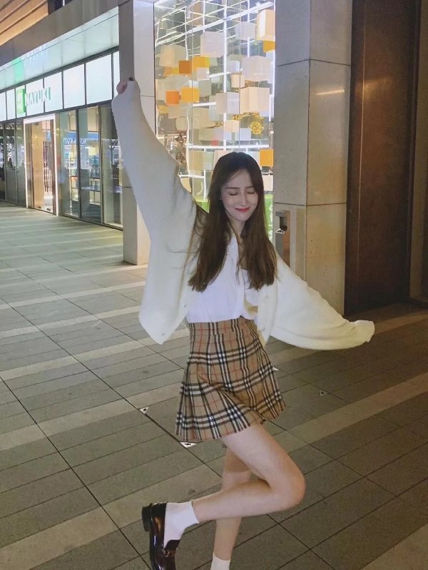 儿童格纹百褶裙
