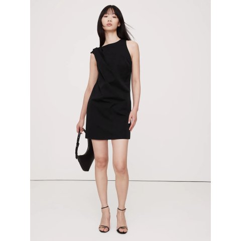 Banana Republic十分有气质，捡漏小码小黑裙