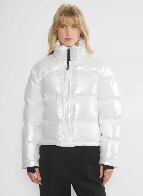 The Super Puff™ Shorty 反光版羽绒服