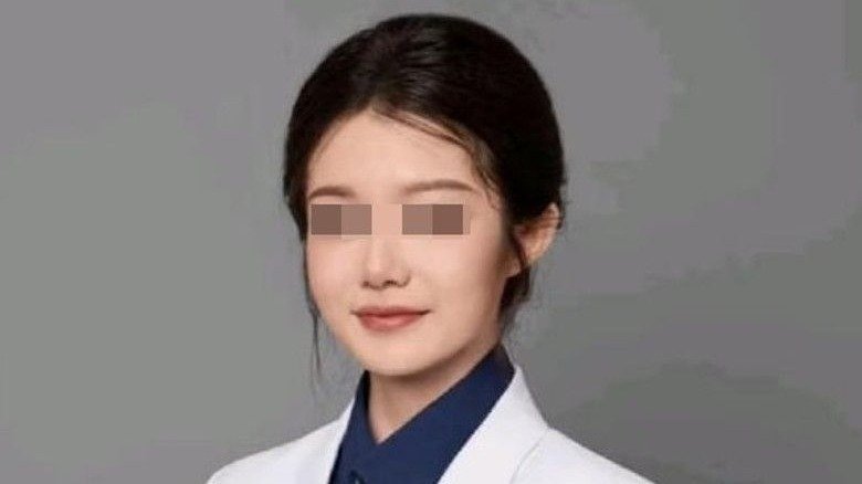 董小姐被曝在海外生下男婴!执业医师证一夜间变更,协和医生出轨引出惊天黑幕!