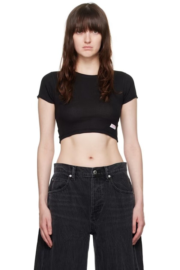 黑色 Cropped T 恤