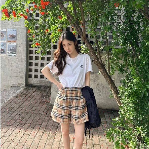 儿童米色格纹短裤