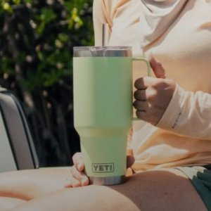 Yeti 青柠绿系列 夏天的清新搭子 吸管杯$38