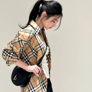Burberry真跳楼价！100%羊毛围巾$288、封面衬衫$540