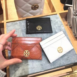 5折起+额外8.5折！新款下折扣区Tory Burch 钱包卡包捡漏 | 送礼不出错 小花紫色卡包$109 拉链款$101