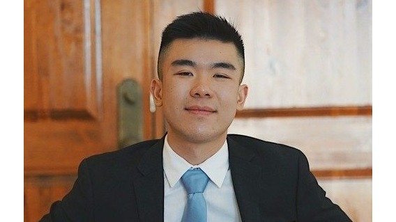 荒谬!22岁币圈创始人直播自杀竟被曝是“诈死”?加密货币圈上演荒诞"遗产币"闹剧!