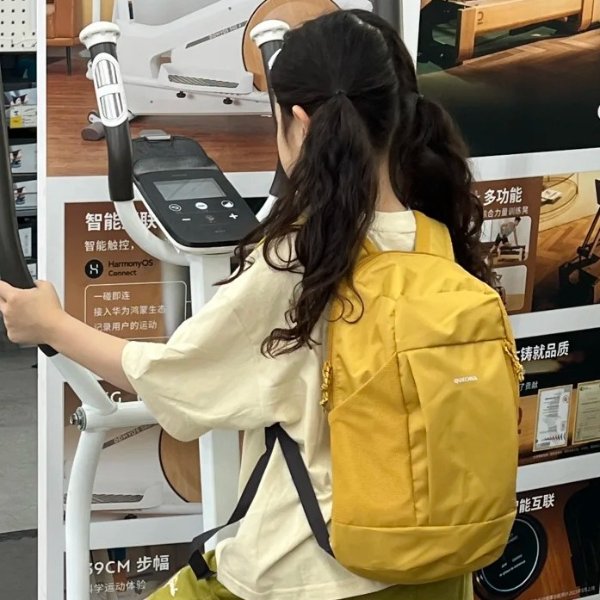 10升双肩包