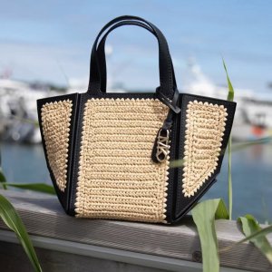 Michael Kors 夏日新品上线 | 一键穿出度假感 机车包$128