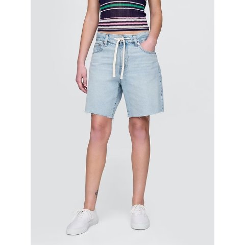 8" 中腰牛仔短裤