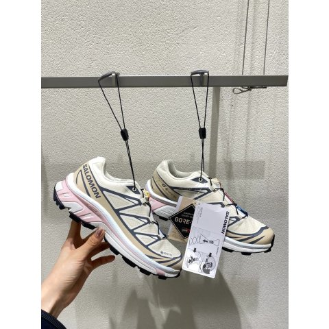 灰白色 XT-6 GORE-TEX 运动鞋