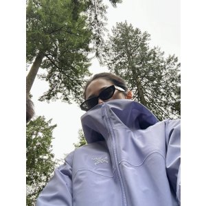 Beta 女士冲锋衣