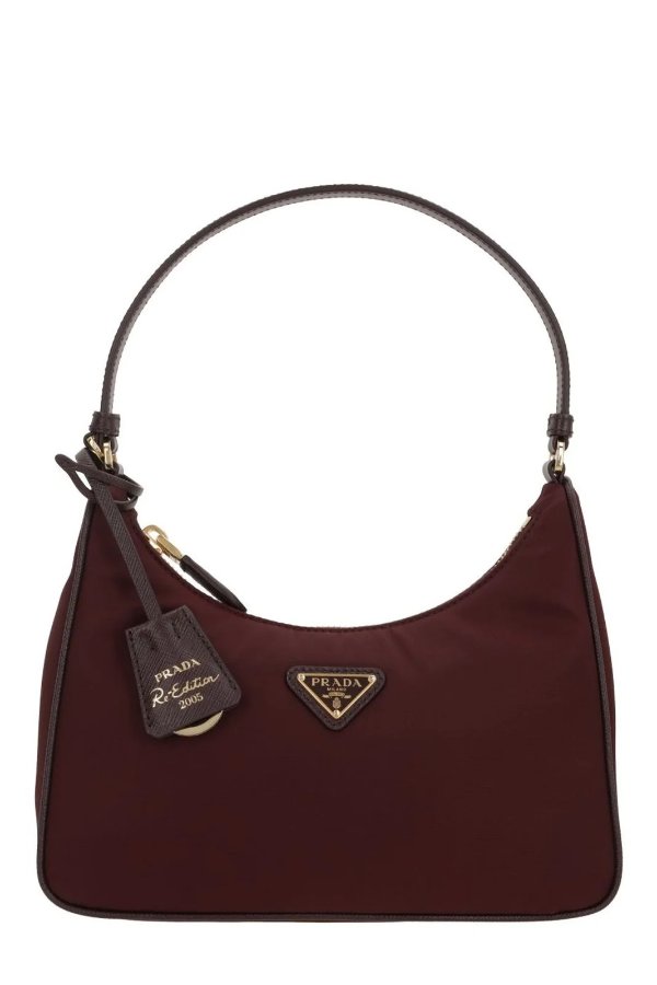  Re-Edition 标志肩包