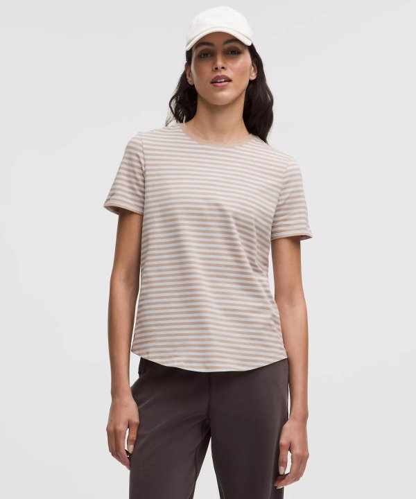 Love 圆领T恤 白色