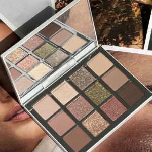 大地色天花板MARIO自然系眼影盘上线 太好晕染了