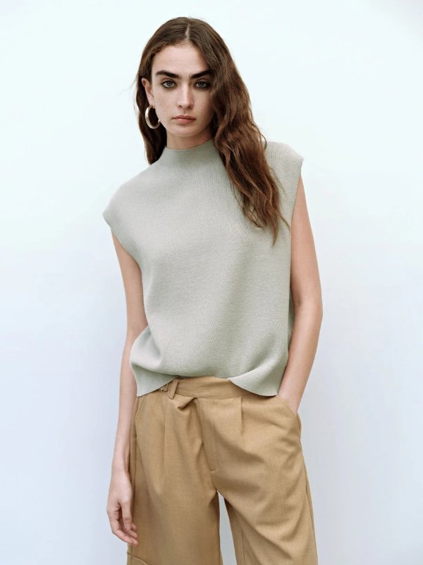 小高领无袖上衣