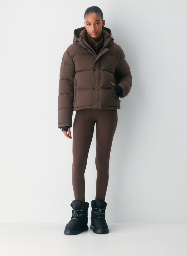 Super Puff Shorty cliMATTE羽绒服