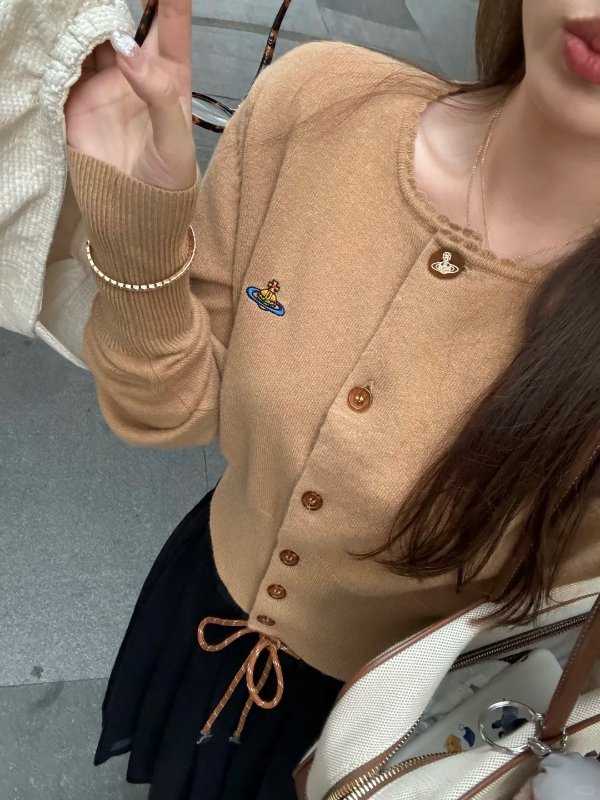 Bea 短款开衫 驼色