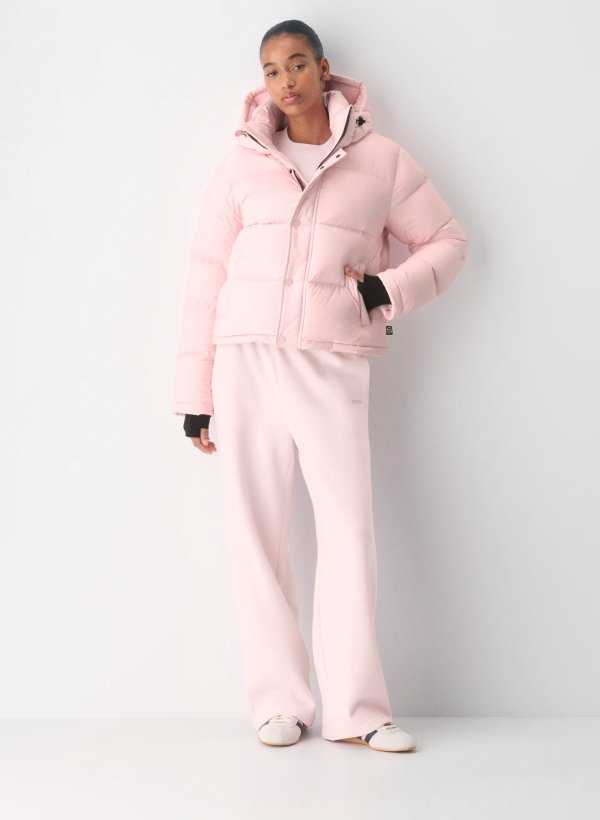 Aritzia Super Puff Shorty cliMATTE夹克