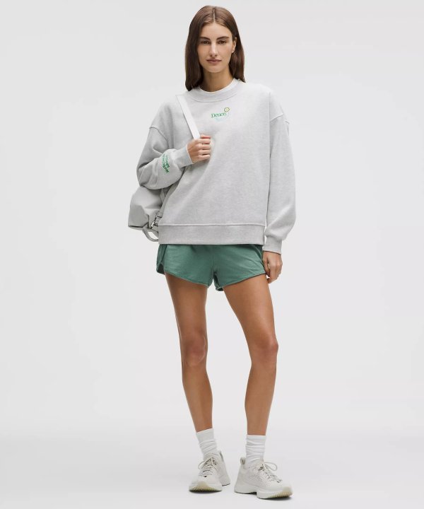 Swiftly Mid-Rise 3寸运动短裤