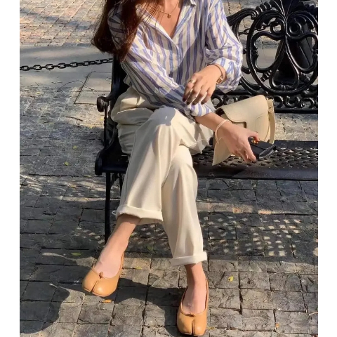 Maison MargielaTabi 芭蕾鞋 黑色款