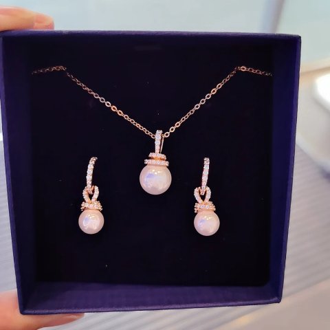 SwarovskiOriginally set 珍珠项链 18k玫瑰金