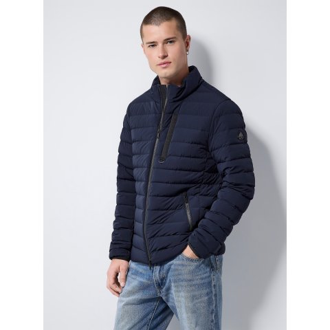 Moose Knuckles800蓬Laki 羽绒夹克