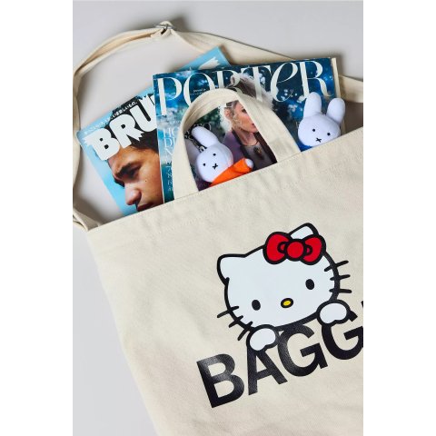  Hello Kitty联名多用途包 