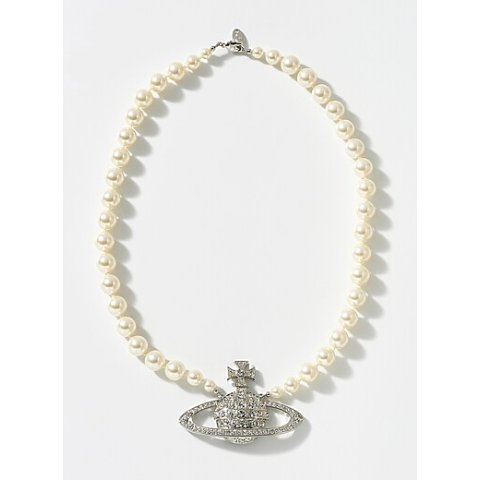 Oversized 珍珠浮雕项链