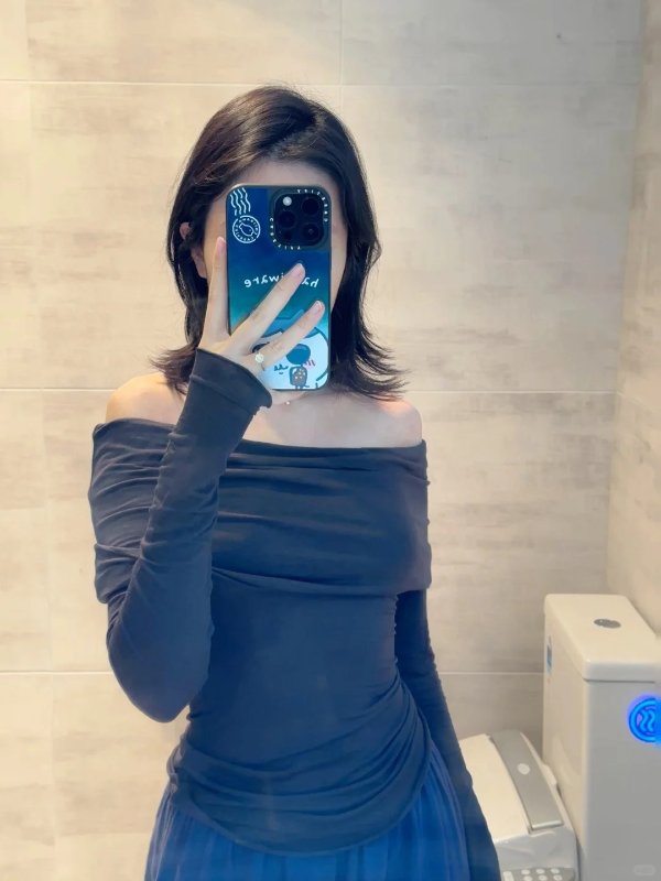 Sheer Modal 一字肩上衣