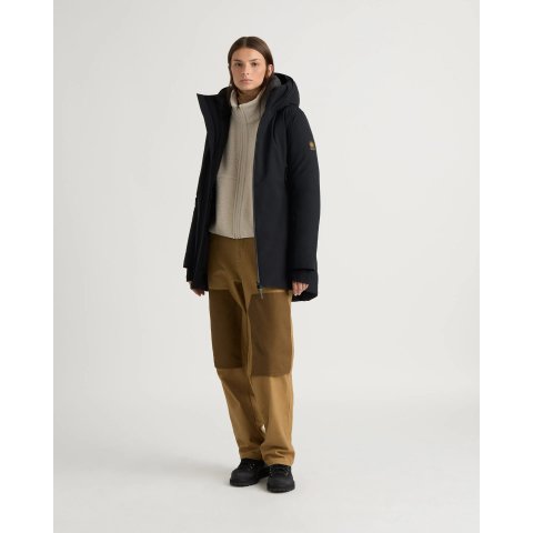 Kanuk 半修身大衣