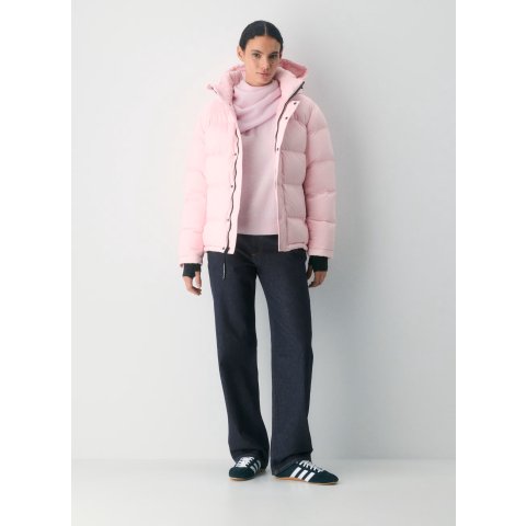 Aritzia The Super Puff cliMATTE 羽绒服