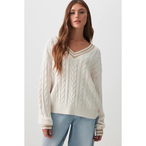 麻花V领毛衣