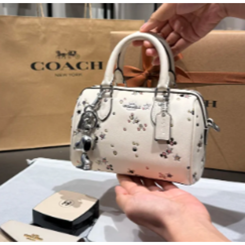 CoachMini Rowan 星星印花斜挎包
