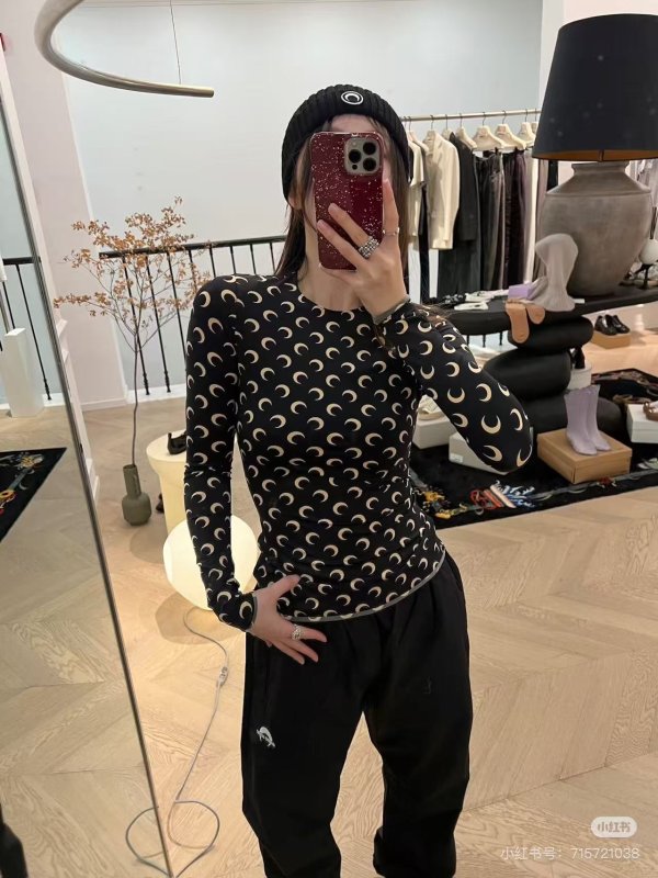 月亮高领再生面料上衣