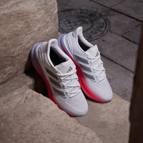 AdidasBounce 2.0中底 颜值非常可以Ultrarun 5 女款跑鞋