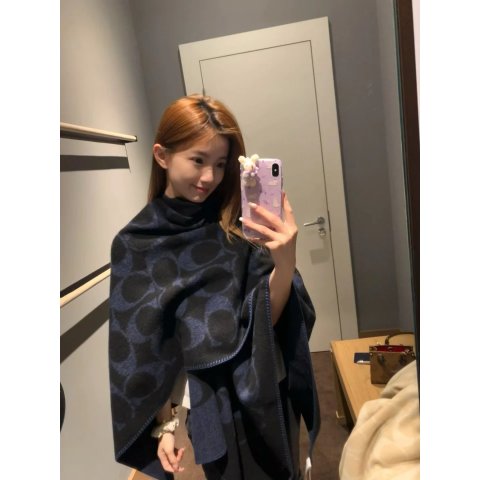 Maxi Signature 披肩