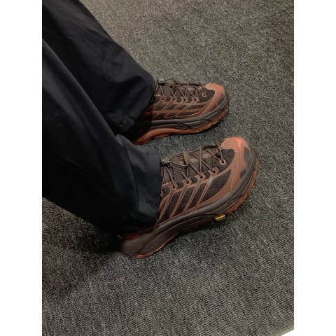 Mafate Three2 棕色男士运动鞋