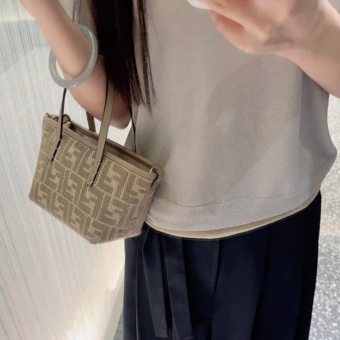 Roll FF 提花迷你托特包