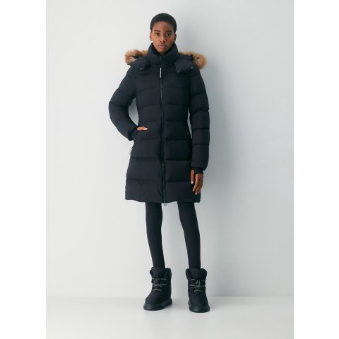 The SuperSnug Puff 中号哑光羽绒服