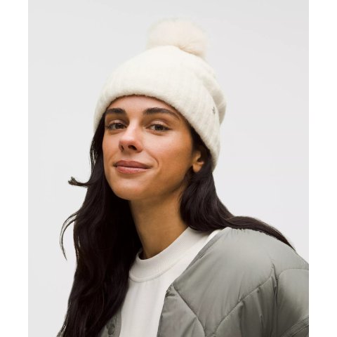 Alpaca 羊毛混纺加绒毛球帽