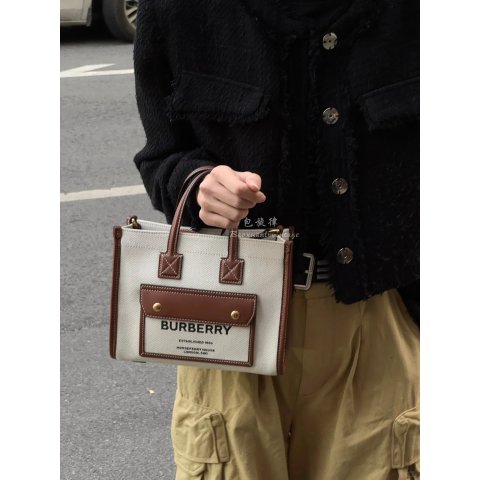 Freya Mini 托特包 标志印花