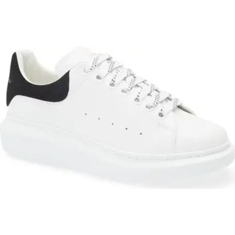 McQueen 黑尾运动鞋