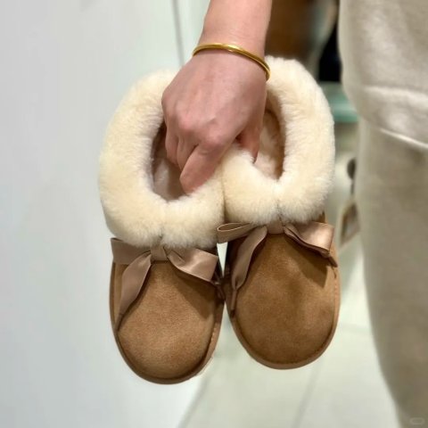 UGG8码以下姐妹入！Bailey 儿童拖鞋