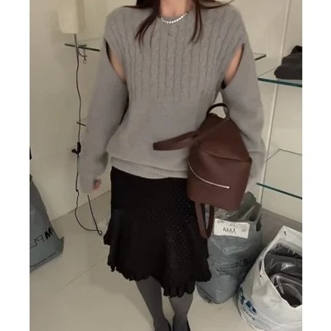 Cable Knit 灰色开衫毛衣