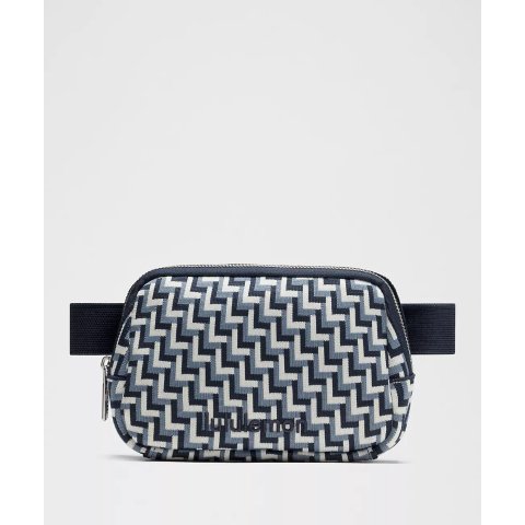 Lululemon 单肩包 1L 编织款