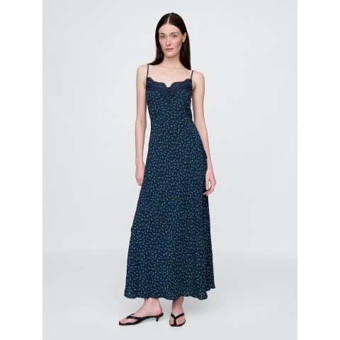 蕾丝边装饰爱心领吊带裙