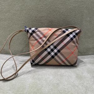 BurberryKids 格纹收纳袋 米色